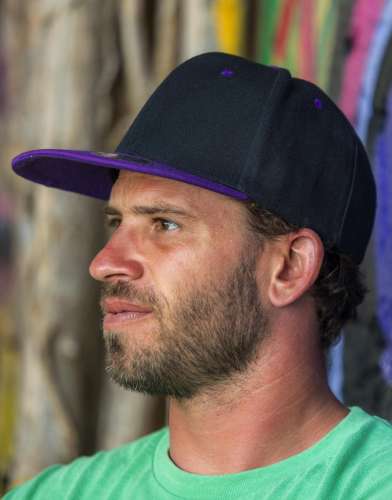 Przejdź do produktu Czapka z płaskim daszkiem Bronx 082.34