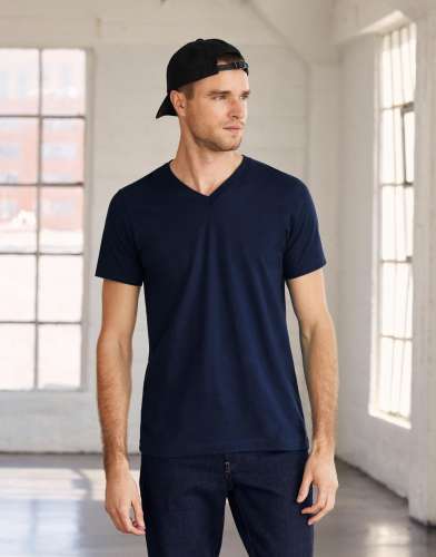 Przejdź do produktu Podkoszulek unisex Jersey v-neck 136.06