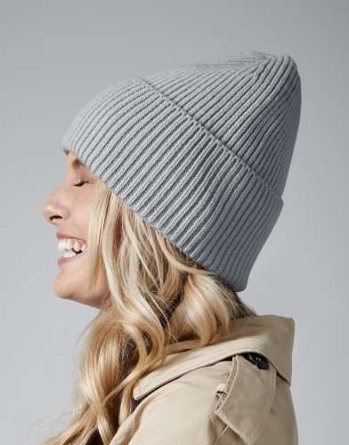 Przejdź do produktu Czapka Beanie Oversized z zakładką 960.69