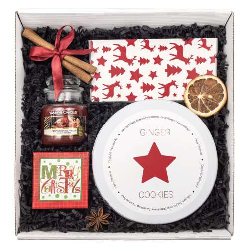 Przejdź do produktu Giftbox G4 - prezenty firmowe na święta (czekola z orzechami, ciasteczka imbirowe, świeca Yankee Candle, bombka)