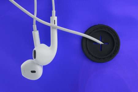 18ee05bddbd4fd6cd82f4aea593e3944