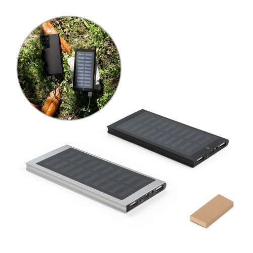 Przejdź do produktu CLERK. Power bank 8 000 mAh z panelem słonecznym z aluminium pochodzącego w 100% z recyklingu 97137