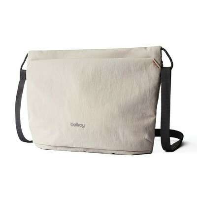 Przejdź do produktu Saszetka zapinana w pasie, nerka Bellroy P763.3819